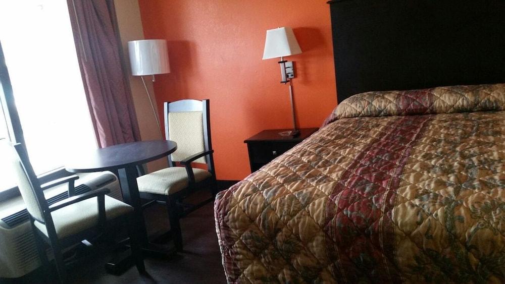 American Inn photo 17