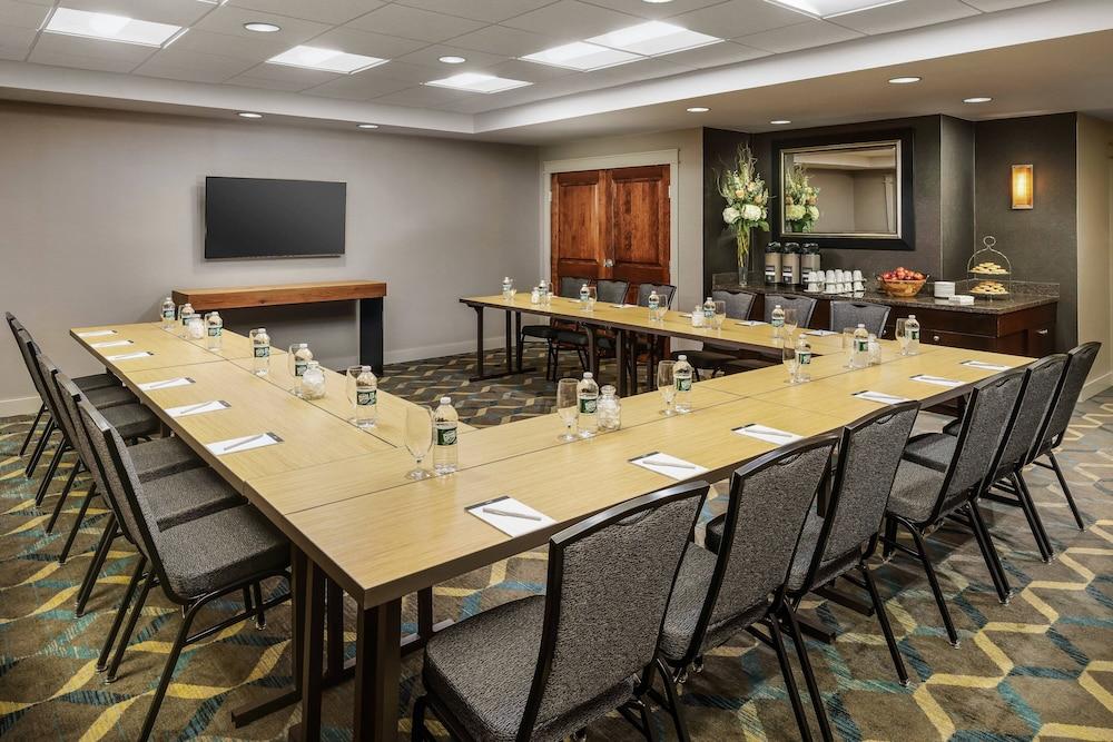 Residence Inn by Marriott Colchester photo 22