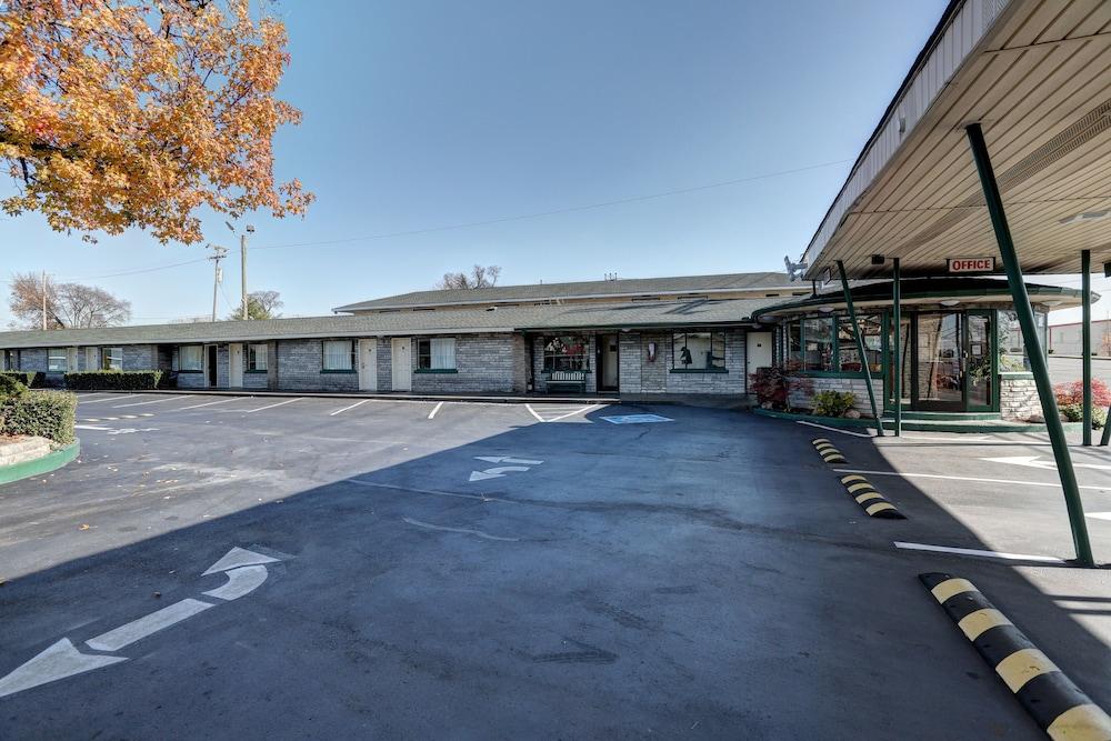 Drake Inn photo 15