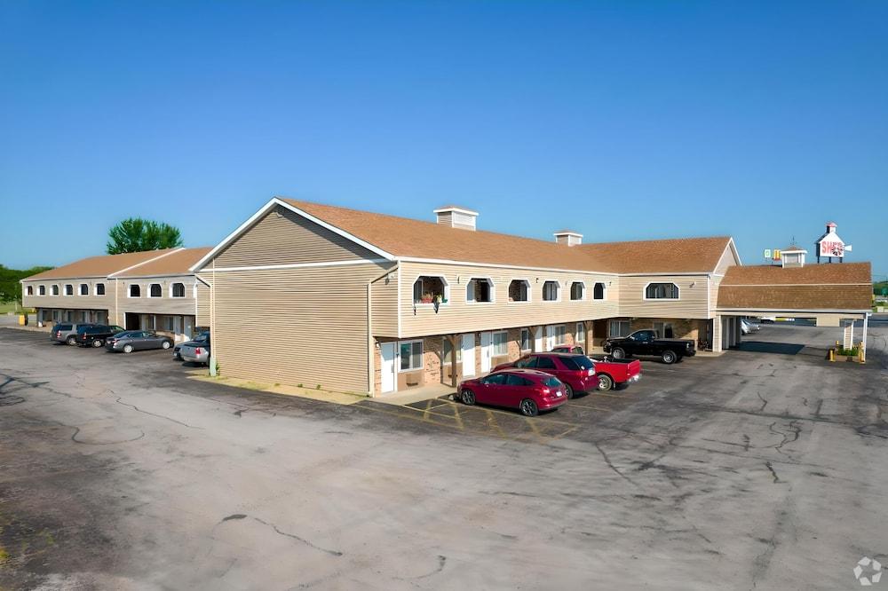 I-80 Inn & Suites photo 4