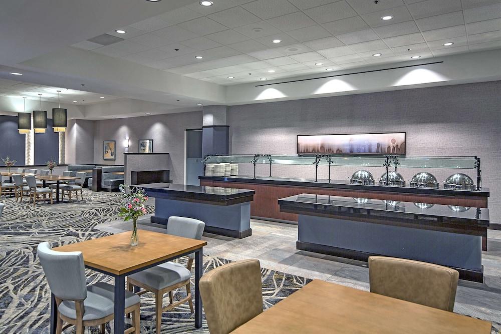 DoubleTree by Hilton Hotel Modesto photo 42