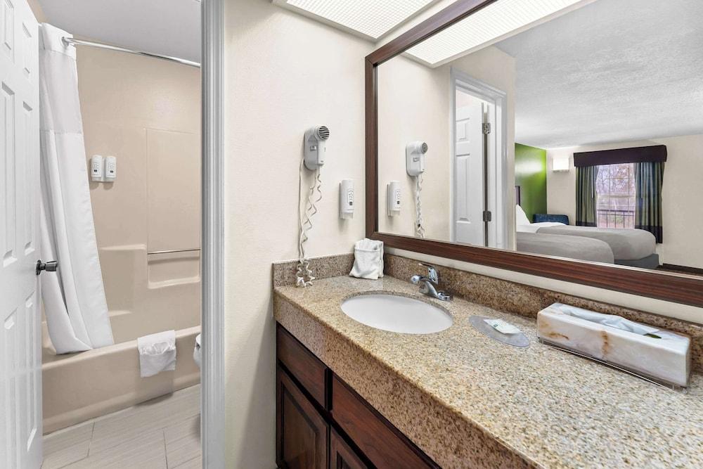Quality Inn Eastman photo 14