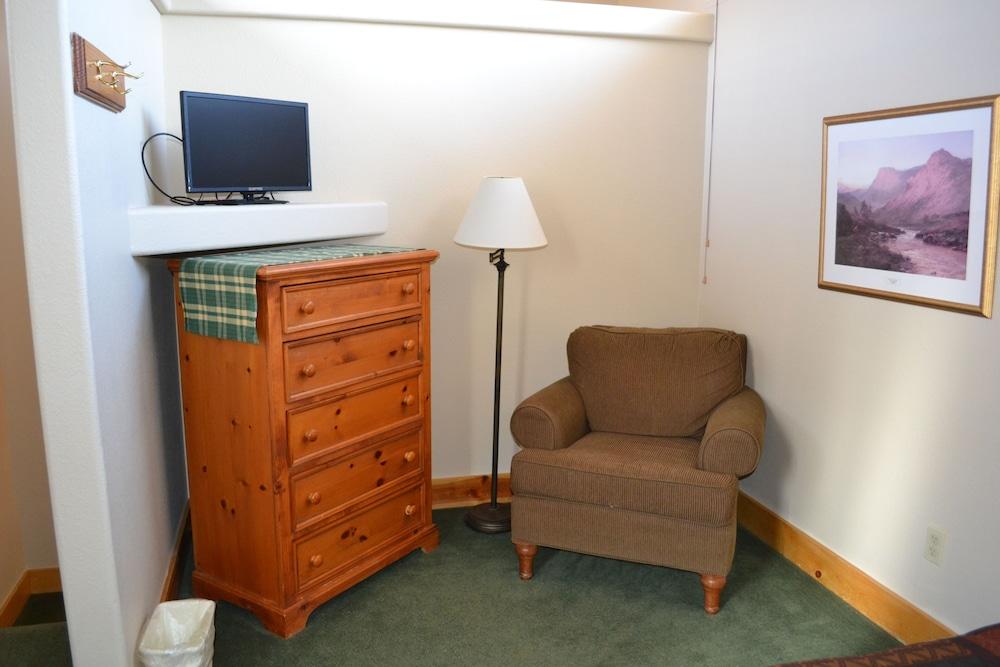 Eagle Fire Lodge & Cabins photo 16