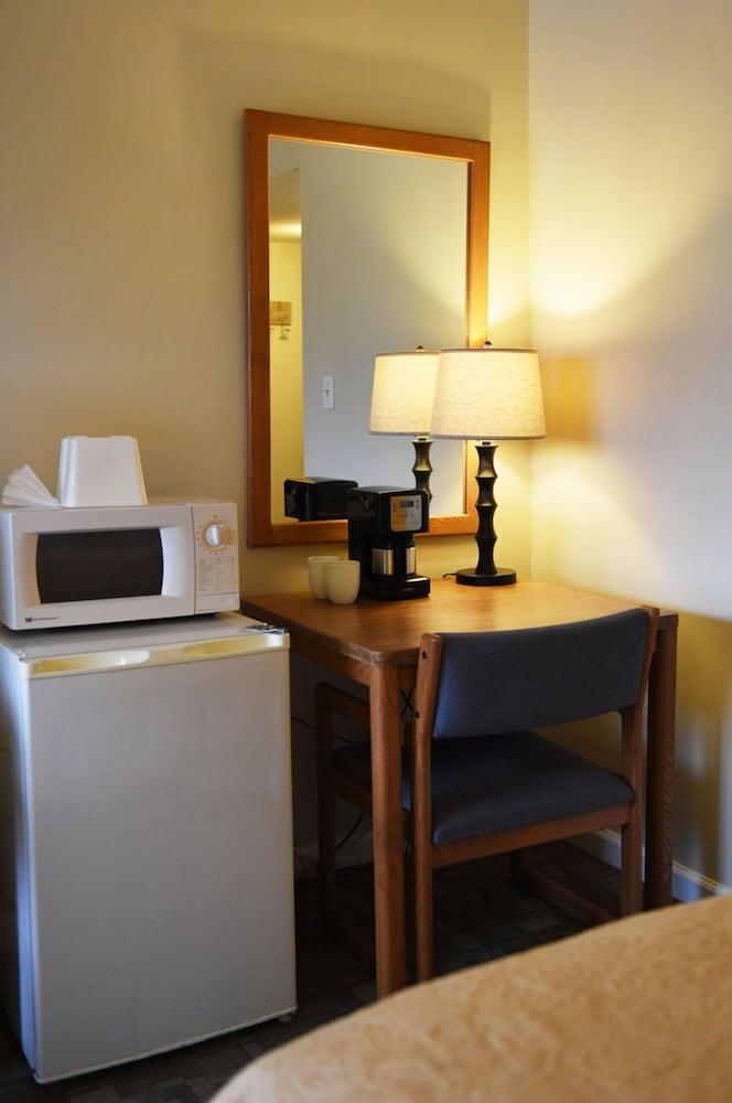 The University Inn Ann Arbor photo 13