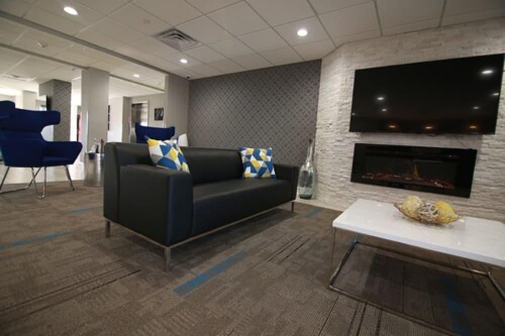 Home Inn and Suites photo 34