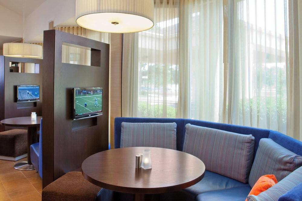 Courtyard by Marriott Columbus photo 20