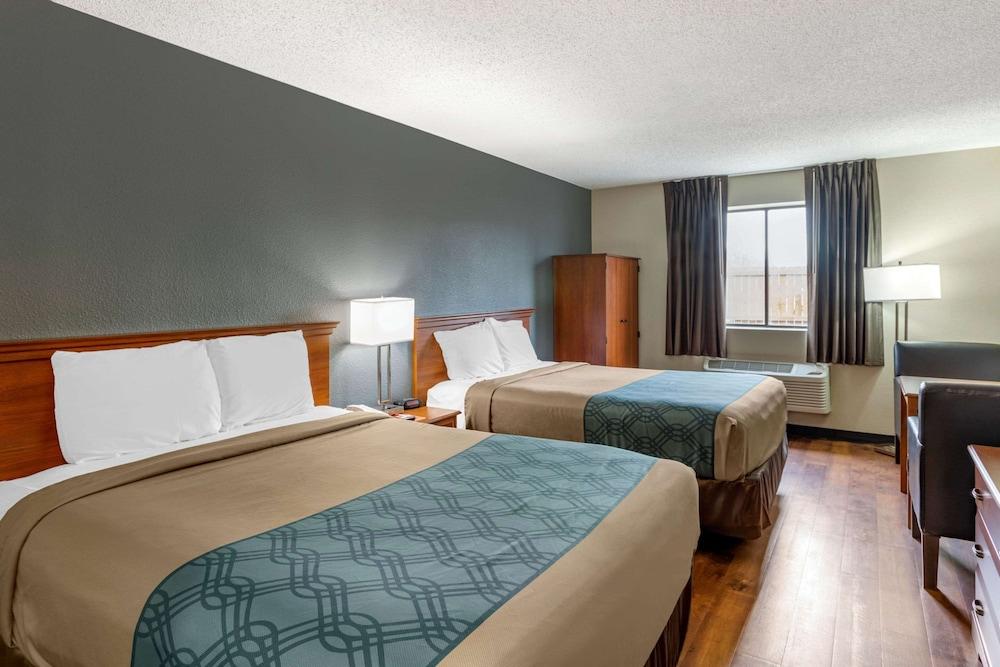 Econo Lodge Longmont East photo 26