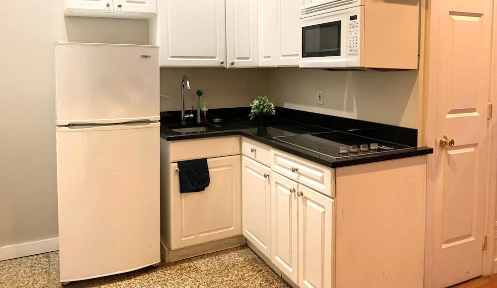 Macy Empire Apartments photo 36