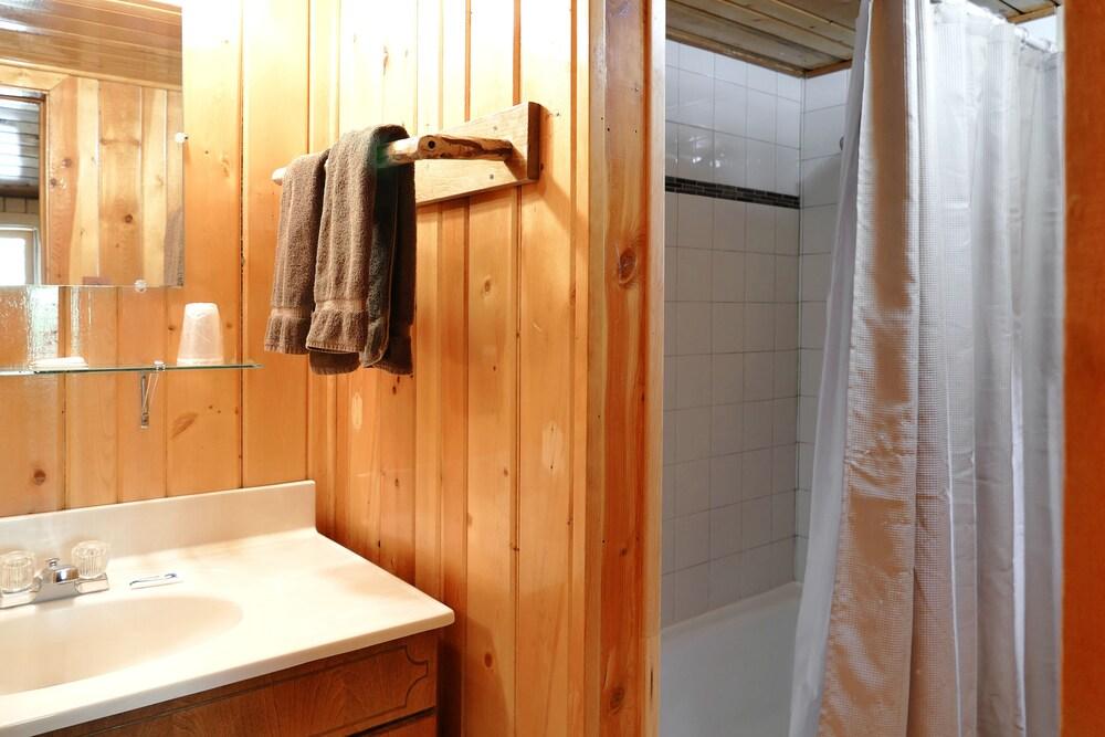 Creekside Lodge at Yellowstone photo 54
