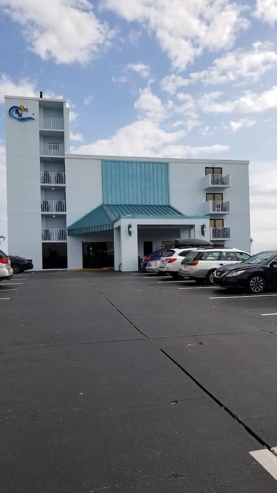Beachside Hotel photo 63