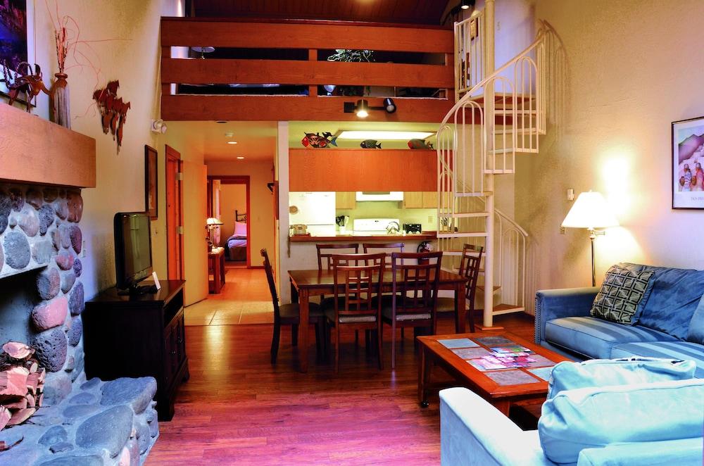 Junipine Resort photo 100