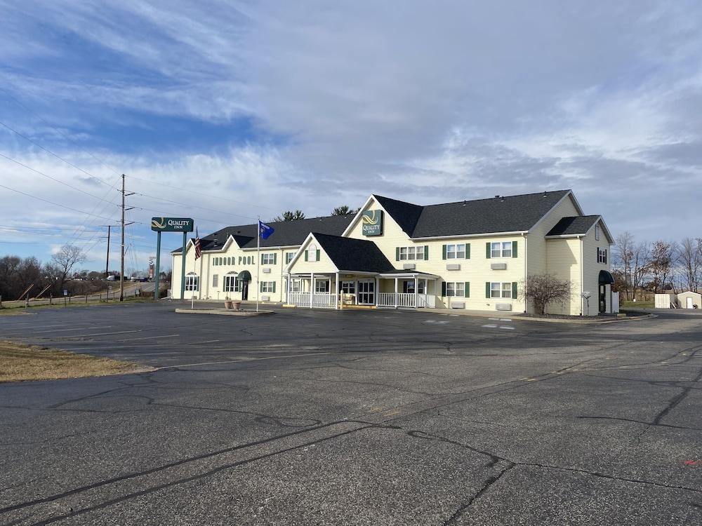 Quality Inn Mauston I-90 photo 29