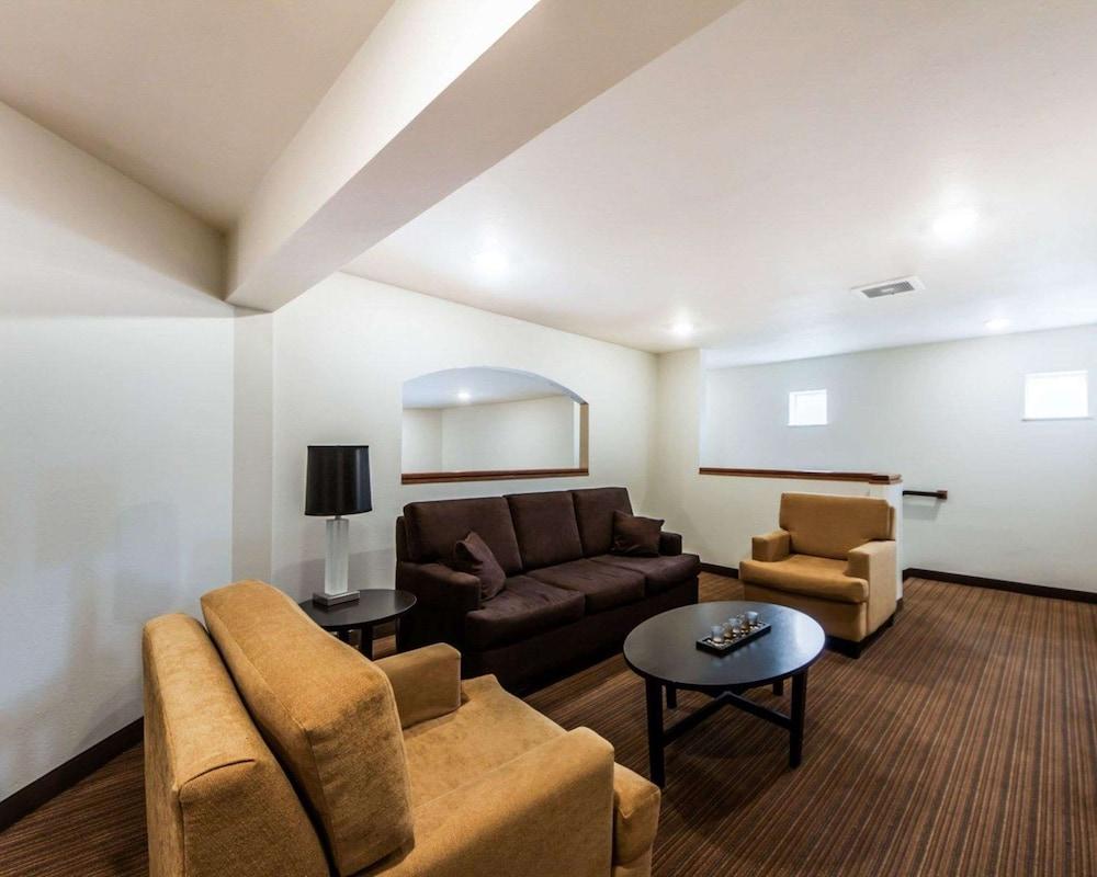 Sleep Inn & Suites Guthrie - Edmond North photo 5
