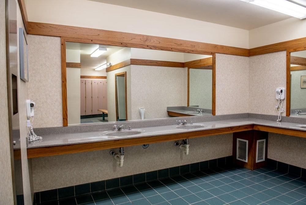Spring Valley Inn photo 29
