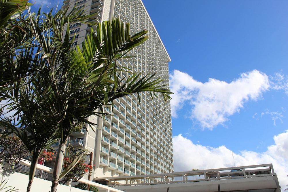 Ala Moana Hotel by LSI Resorts photo 1