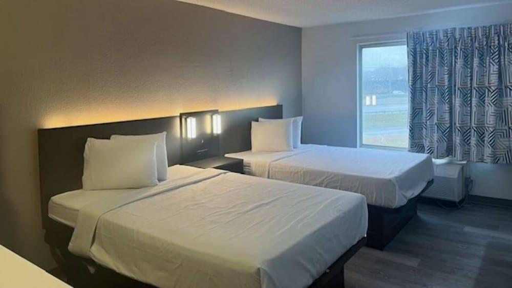Studio 6 Suites Norcross, GA photo 7