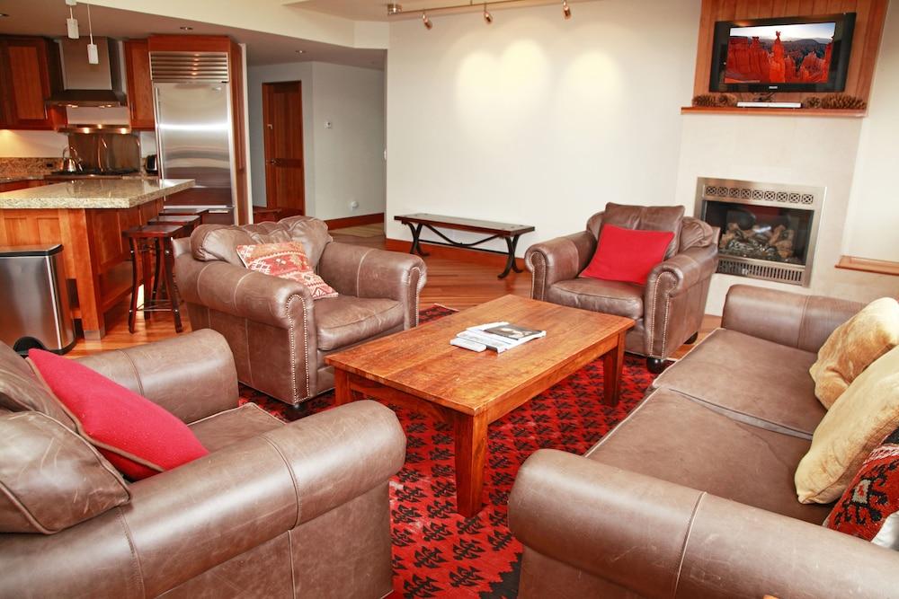 Ice House Suites and Condominiums photo 14