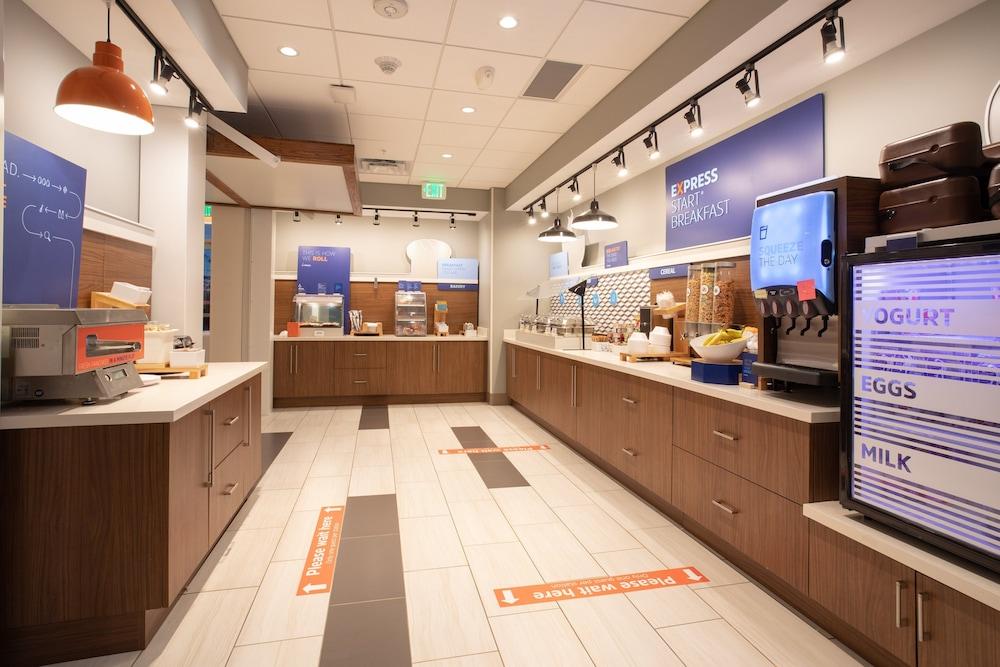 Holiday Inn Express & Suites Goodland I 70 by IHG photo 31