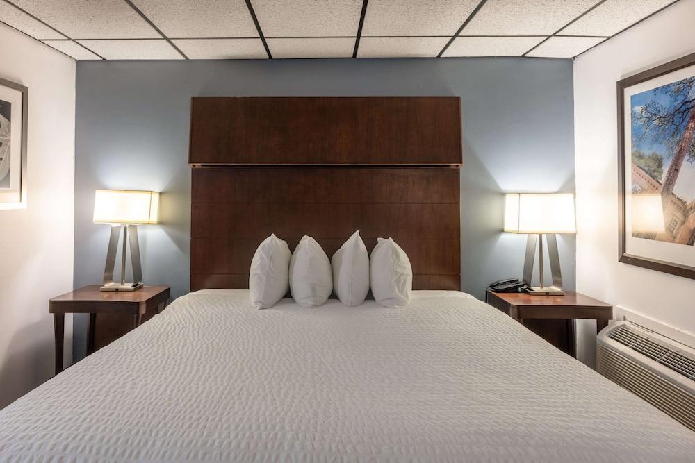 Quality Inn & Suites Caribou photo 43