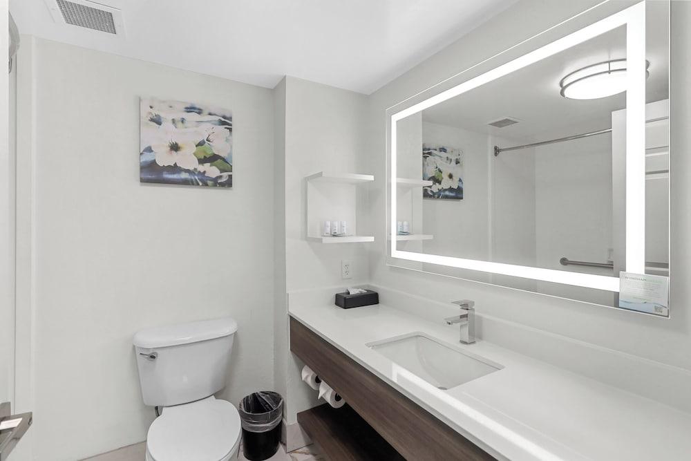 La Quinta Inn & Suites by Wyndham Atlanta South - Newnan photo 26