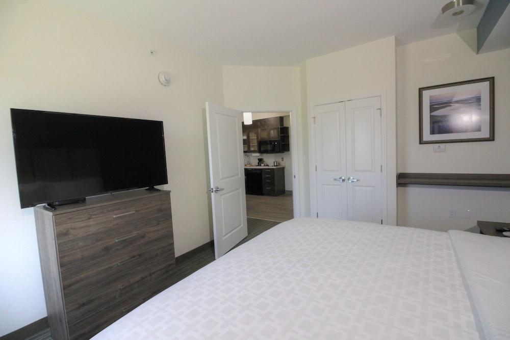 Candlewood Suites Memphis East by IHG photo 13