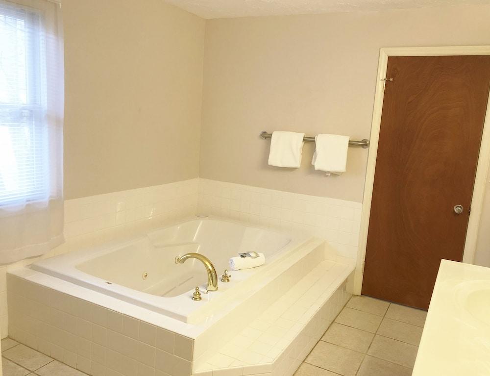 Meadowlark Motel with Restaurant & Bar photo 10