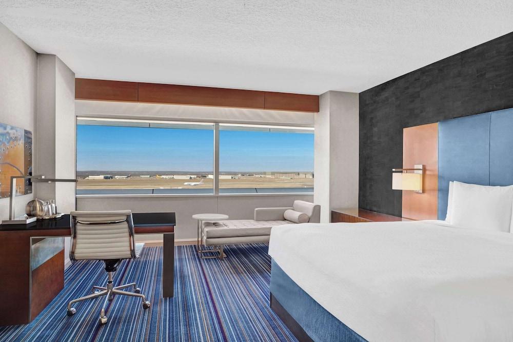 Grand Hyatt DFW - Connected to the airport photo 11