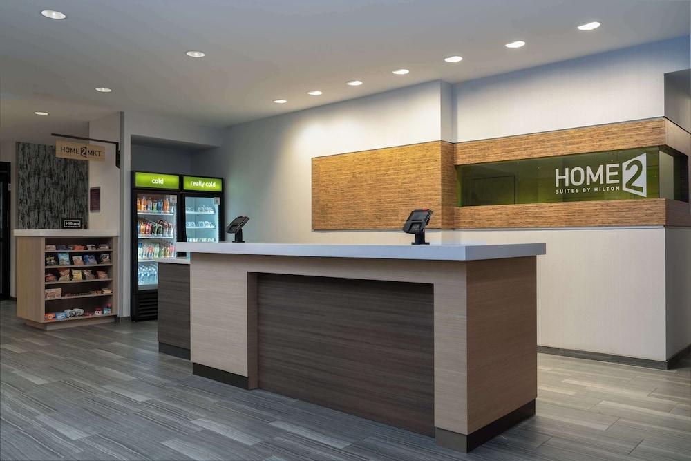 Home2 Suites by Hilton Fredericksburg South photo 2