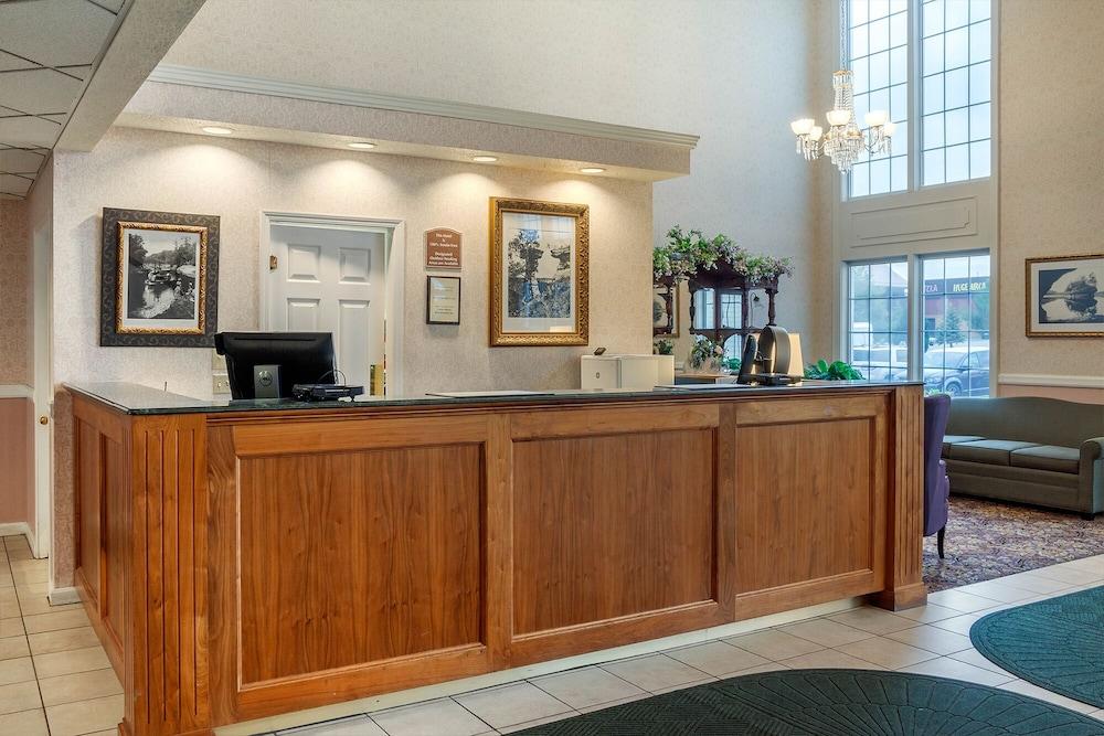 The Wisconsin Hotel & Conference Center photo 3