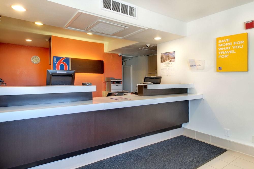 Motel 6 Capitol Heights, MD - Washington photo 7