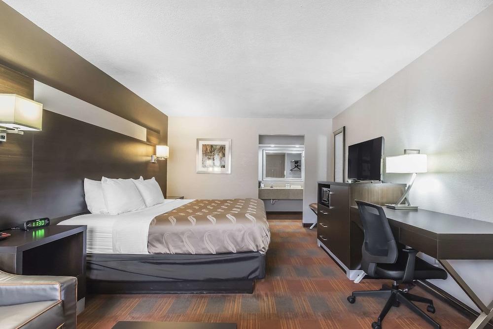 Quality Inn & Suites Stuttgart North photo 44
