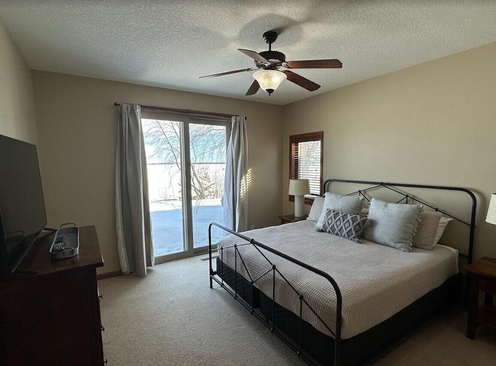 Quarterdeck Resort & Restaurant photo 98
