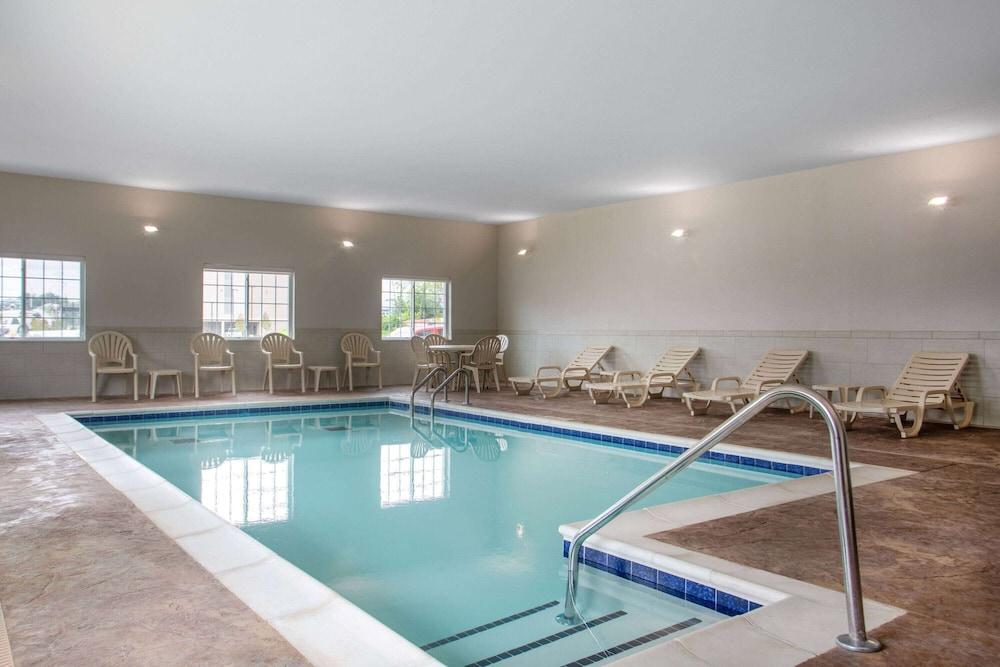 Microtel Inn & Suites by Wyndham Liberty/NE Kansas City Area photo 15