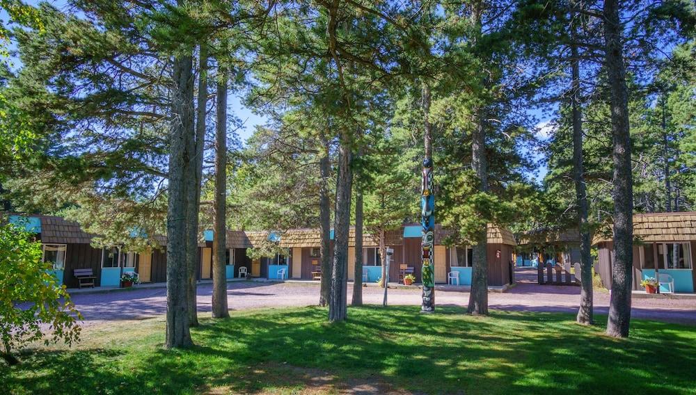 Mountain Pine Motel — hotel in East Glacier Park