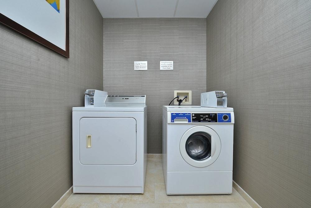 Courtyard By Marriott Bentonville photo 18