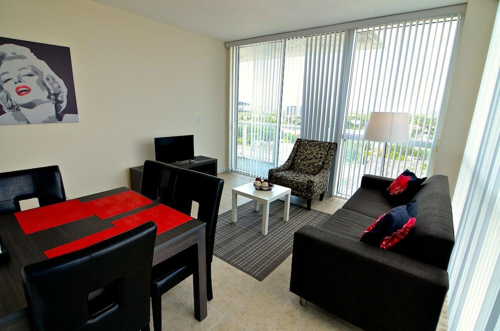 Riviera Luxury Living at River Oaks Marina and Tower photo 42