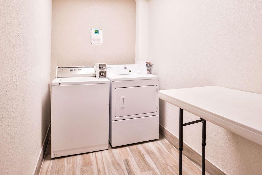 Quality Inn & Suites Beaumont photo 38