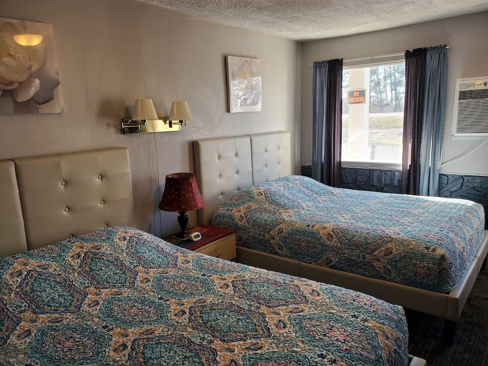 River Country Motor Lodge photo 94