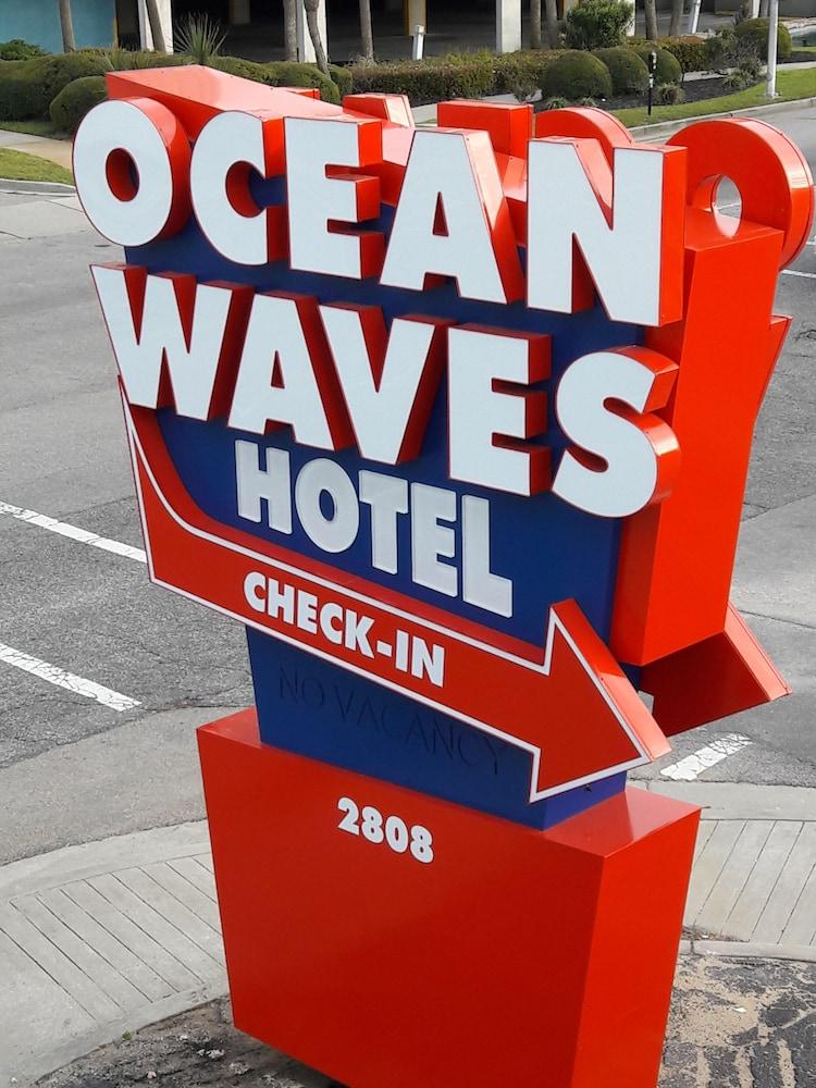 Ocean Waves Hotel photo 8