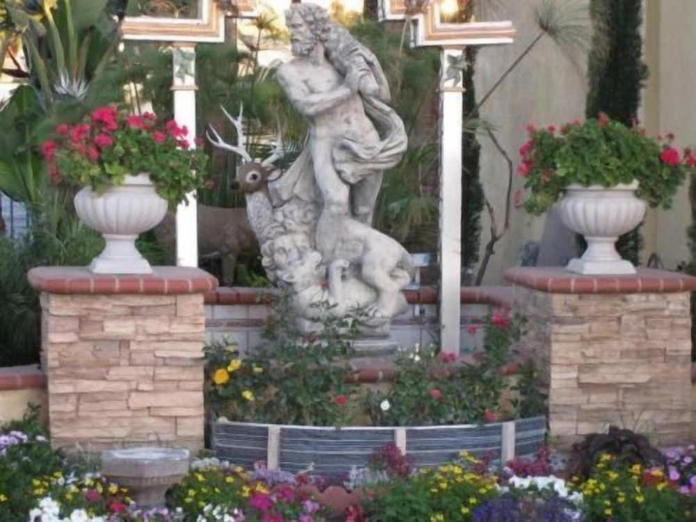 Palace Inn Oxnard photo 52