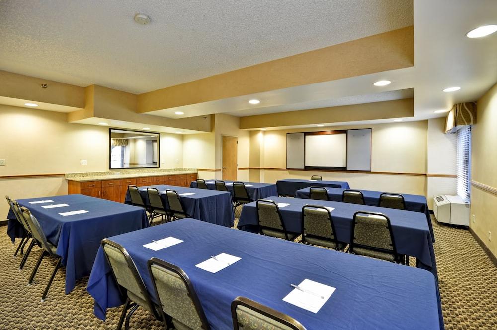 Hampton Inn Austin North @ I - 35 & Hwy 183 photo 28