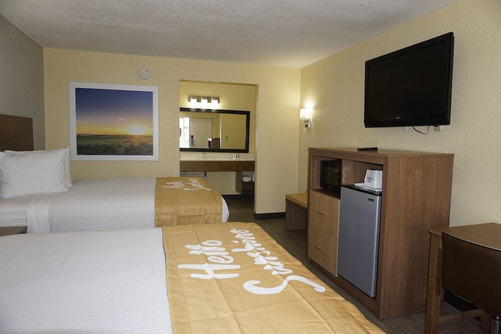 Days Inn by Wyndham Apopka/Orlando photo 28
