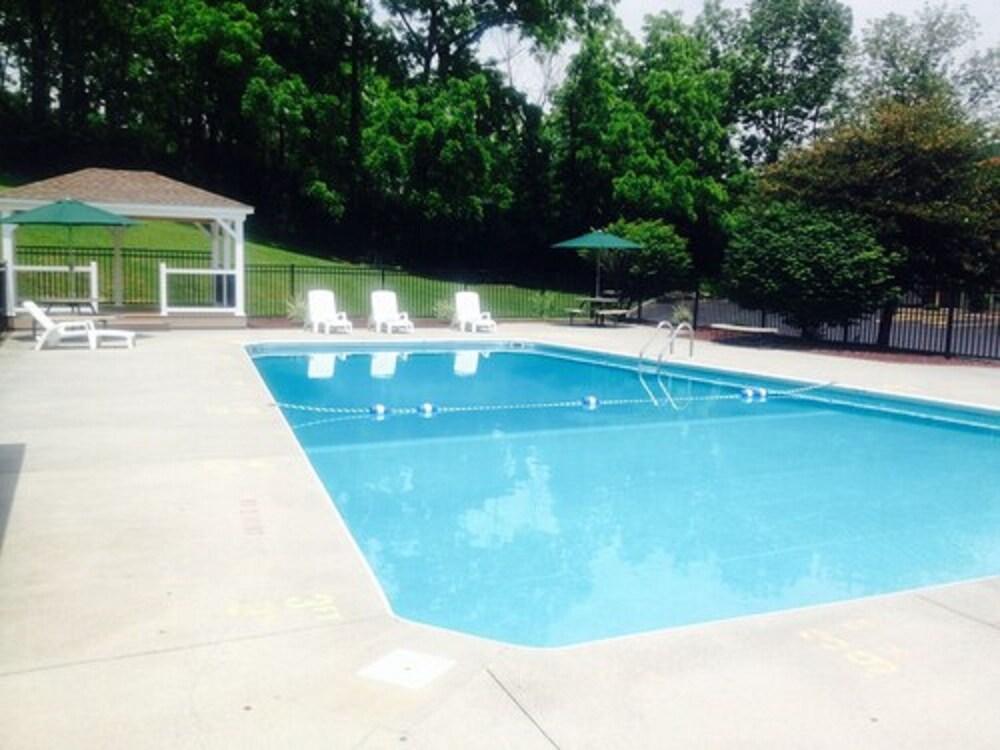 Quality Inn Bedford photo 40