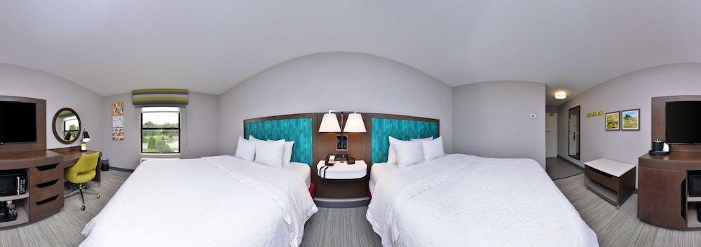 Hampton Inn LaPorte IN photo 31