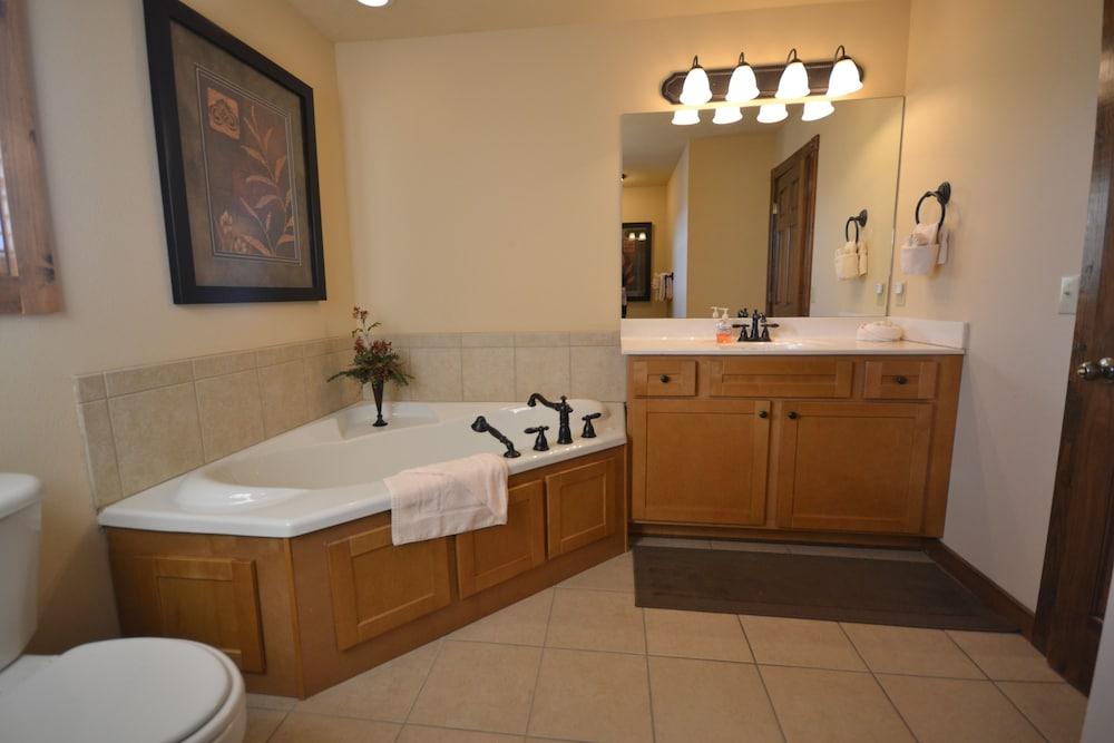 StoneBridge Resort photo 37
