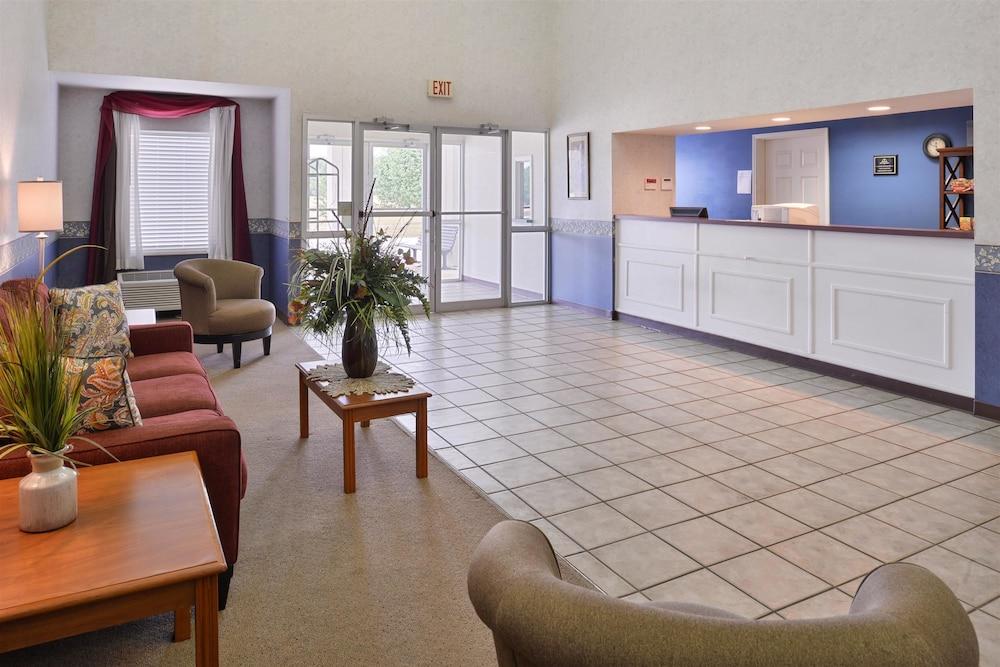 Americas Best Value Inn Smackover photo 7