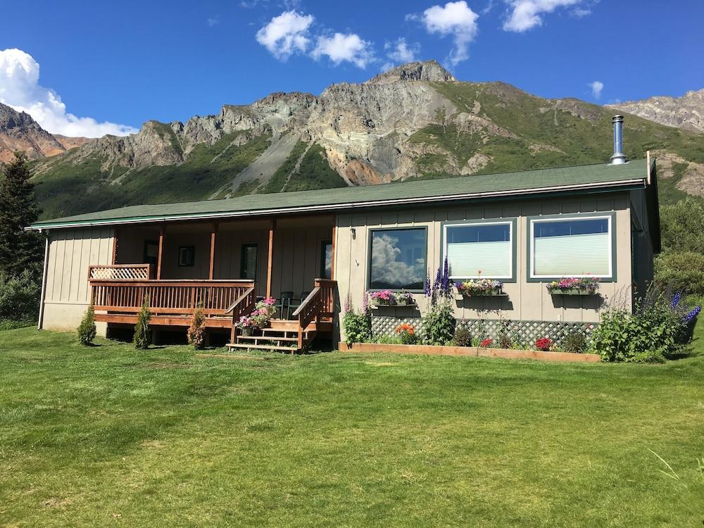 Sheep Mountain Lodge photo 4