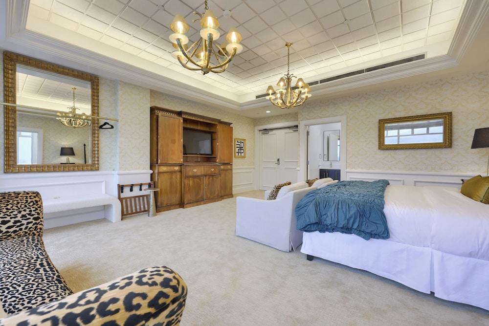 The Executive Suites and Venue photo 14