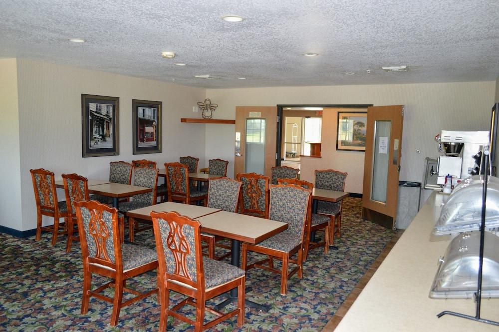Colfax Inn photo 10