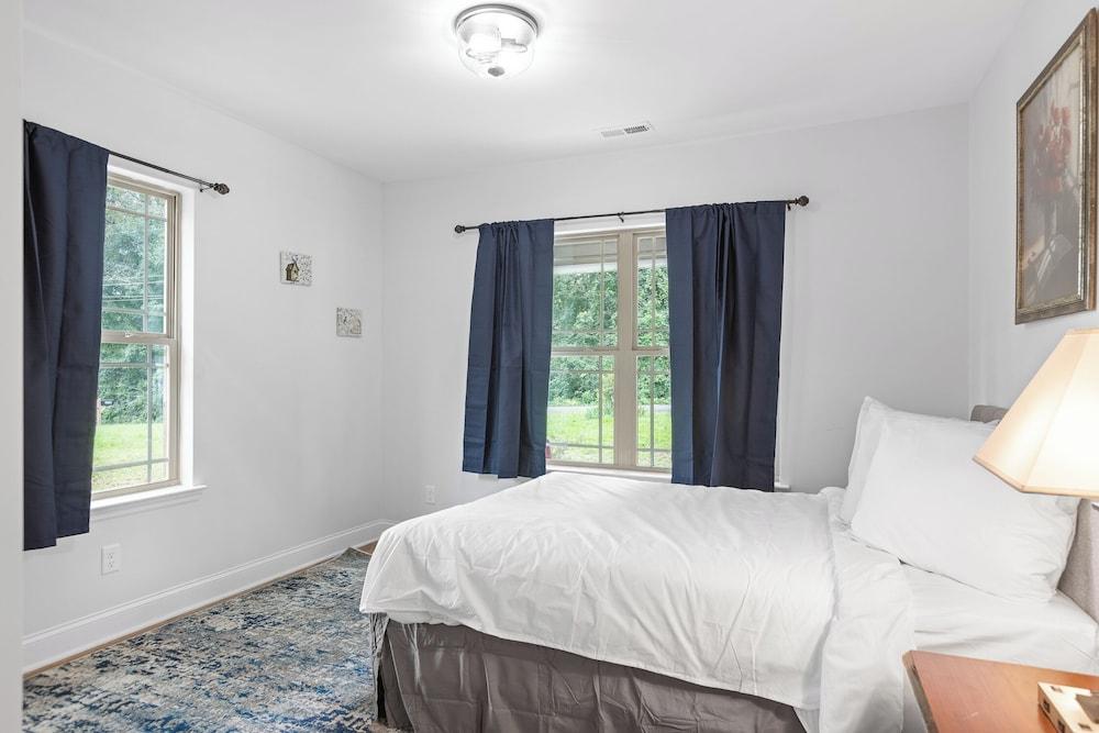 Trendy at Hoyt Two Homes photo 18